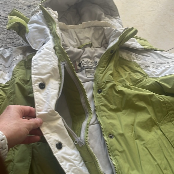 Columbia Lime and White Jacket with Charcoal Pullover - Picture 6 of 9